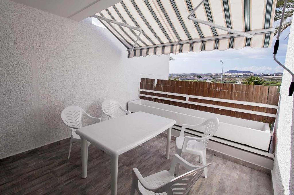 Apartament Frontera-Primavera Apartment Costa Del Silencio Luaran gambar